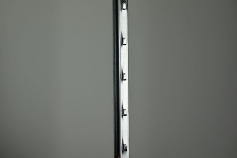 SŁUPEK DO SIATKA LEŚNEJ OCYNKOWNY 225 CM SŁUPEK DO SIATKA LEŚNEJ OCYNKOWNY 225 CM