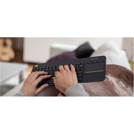 Logitech K400 Plus Klawiatura z gładzikiem, bezprzewodowa, NL, 380 g, port USB, czarna Logitech K400 Plus Klawiatura z gładzikiem, bezprzewodowa, NL, 380 g, port USB, czarna