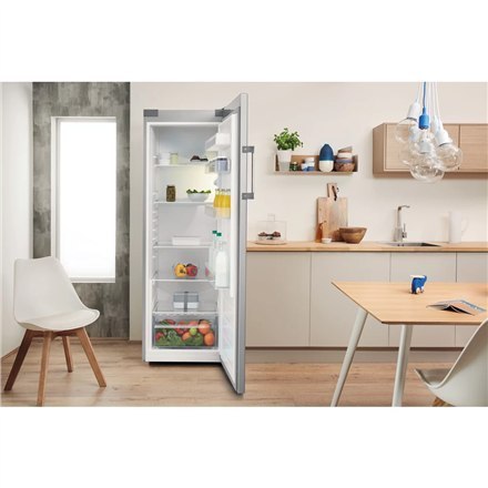 Lodówka INDESIT SI6 1 S Klasa efektywności energetycznej F, wolnostojąca, spiżarnia, wysokość 167 cm, pojemność netto lodówki 32 Lodówka INDESIT SI6 1 S Klasa efektywności energetycznej F, wolnostojąca, spiżarnia, wysokość 167 cm, pojemność netto lodówki 32