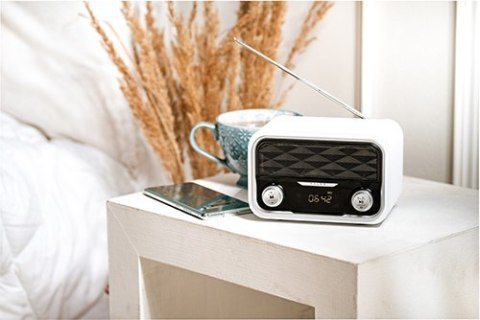 Adler Bluetooth Radio AD 1185 wyświetlacz LCD, wejście AUX, biały Adler Bluetooth Radio AD 1185 wyświetlacz LCD, wejście AUX, biały