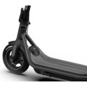 Ninebot Kickscooter F65I napędzany przez Segway