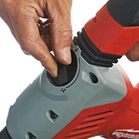 MŁOTOWIERTARKA PLH28E SDS-PLUS 800W MŁOTOWIERTARKA PLH28E SDS-PLUS 800W