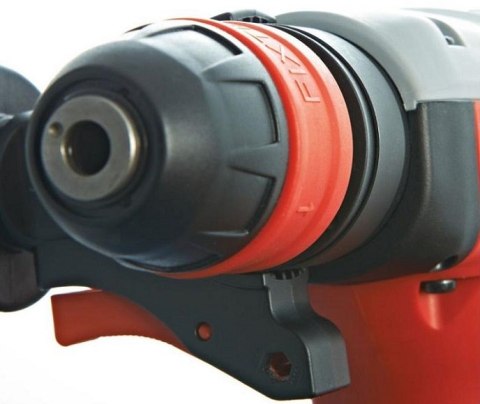 MŁOTOWIERTARKA PLH28E SDS-PLUS 800W MŁOTOWIERTARKA PLH28E SDS-PLUS 800W