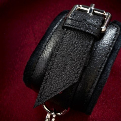 SKÓRZANE KAJDANKI Z WELUREM HANDCUFFS SESSUALE 34S01U SKÓRZANE KAJDANKI Z WELUREM HANDCUFFS SESSUALE 34S01U