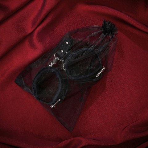 SKÓRZANE KAJDANKI Z WELUREM HANDCUFFS SESSUALE 34S01U SKÓRZANE KAJDANKI Z WELUREM HANDCUFFS SESSUALE 34S01U