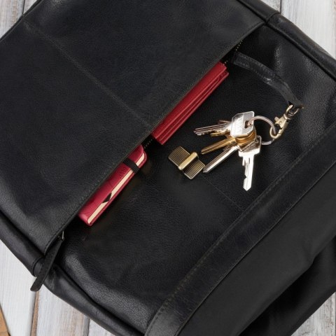 PLECAK SKÓRZANY PREMIUM NA LAPTOPA PAOLO PERUZZI AV-02-BL PLECAK SKÓRZANY PREMIUM NA LAPTOPA PAOLO PERUZZI AV-02-BL