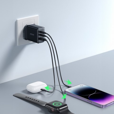 Szybka ładowarka sieciowa 2x USB-C USB-A 32W wtyczka angielska UK 32W czarna Szybka ładowarka sieciowa 2x USB-C USB-A 32W wtyczka angielska UK 32W czarna