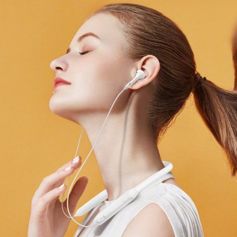 Douszne słuchawki bezprzewodowe Bluetooth Magnetic Suction biały Douszne słuchawki bezprzewodowe Bluetooth Magnetic Suction biały