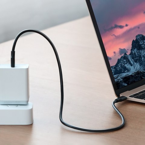 Kabel przewód USB-C do ładowania i transferu danych 3A 3m czarny Kabel przewód USB-C do ładowania i transferu danych 3A 3m czarny