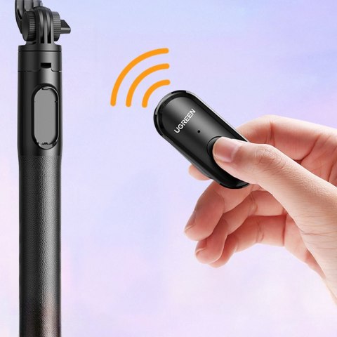 Selfie stick kijek teleskopowy do telefonu ze stojakiem i pilotem Bluetooth 1.5m czarny Selfie stick kijek teleskopowy do telefonu ze stojakiem i pilotem Bluetooth 1.5m czarny