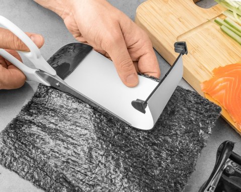 Sushi maker Sushi maker