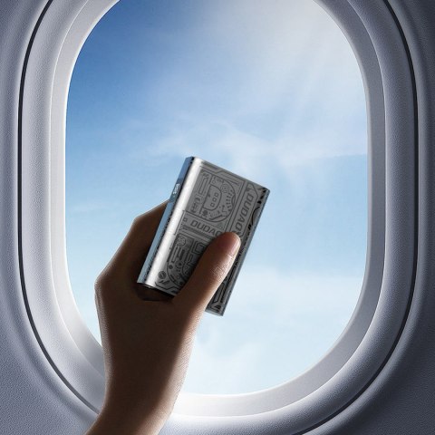 Stylowy powerbank 10000mAh USB-A / USB-C 22.5W srebrny Stylowy powerbank 10000mAh USB-A / USB-C 22.5W srebrny