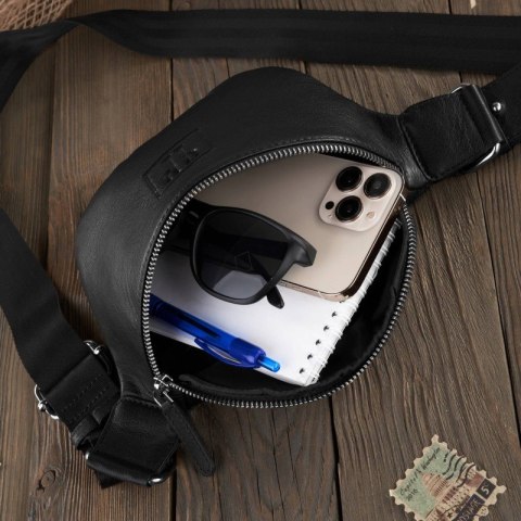 SASZETKA DAMSKA SKÓRZANA NERKA CZARNA PAOLO PERUZZI T-97-BL