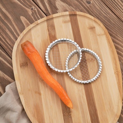 Krajarka do warzyw, jajek metalowa z drobnymi oczkami 9,5 cm Frolee KZ-10-KD Krajarka do warzyw, jajek metalowa z drobnymi oczkami 9,5 cm Frolee KZ-10-KD
