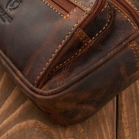 Saszetka męska brązowa skórzana do ręki vintage Paolo Peruzzi T-130-HBR Saszetka męska brązowa skórzana do ręki vintage Paolo Peruzzi T-130-HBR