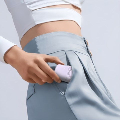 Mini powerbank 5000mAh 15W iPhone Lightning i ładowarką do Apple Watch - fioletowy Mini powerbank 5000mAh 15W iPhone Lightning i ładowarką do Apple Watch - fioletowy