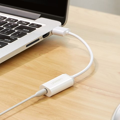 Adapter przejściówka USB-A (męski) - mini jack 3.5 mm (żeński) - biały Adapter przejściówka USB-A (męski) - mini jack 3.5 mm (żeński) - biały