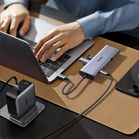 HUB Adapter USB-C - 3x USB-A 3.0 / HDMI / VGA / RJ45 / czytnik kart SD / TF / USB-C PD - szary HUB Adapter USB-C - 3x USB-A 3.0 / HDMI / VGA / RJ45 / czytnik kart SD / TF / USB-C PD - szary