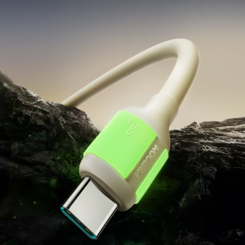 Kabel przewód USB-A - USB-C z fluorescencyjną końcówką 3A 2m - beżowy Kabel przewód USB-A - USB-C z fluorescencyjną końcówką 3A 2m - beżowy