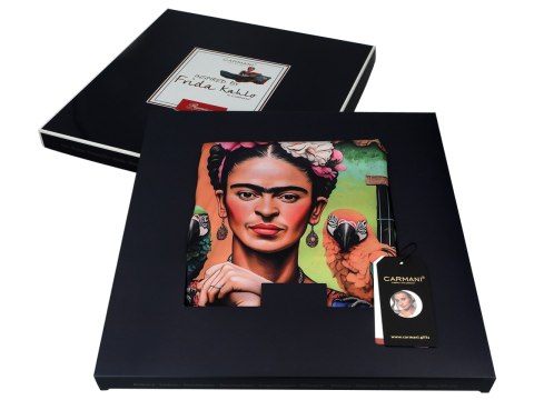 Szal - Inspirowany malarstwem F. Kahlo (CARMANI) Szal - Inspirowany malarstwem F. Kahlo (CARMANI)