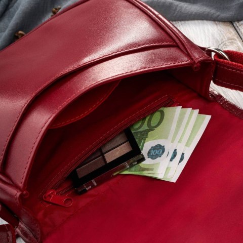 Torebka damska skórzana listonoszka ze skóry licowej czerwona Paolo Peruzzi T-39-KRD Torebka damska skórzana listonoszka ze skóry licowej czerwona Paolo Peruzzi T-39-KRD