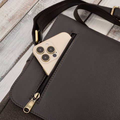 Torba męska na ramię na laptopa ze skóry naturalnej i canvasu brązowa Paolo Peruzzi AY-02-BR Torba męska na ramię na laptopa ze skóry naturalnej i canvasu brązowa Paolo Peruzzi AY-02-BR