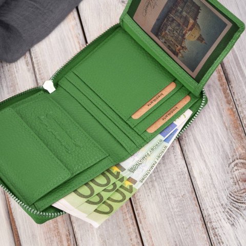 Zestaw prezentowy dla niej portfel damski zielony T-139 i skórzane etui na karty T-151 Paolo Peruzzi ZUP-143-GR Zestaw prezentowy dla niej portfel damski zielony T-139 i skórzane etui na karty T-151 Paolo Peruzzi ZUP-143-GR