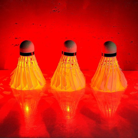 LOTKA BADMINTON Z PIÓR 3 SZT LED ENERO LOTKA BADMINTON Z PIÓR 3 SZT LED ENERO