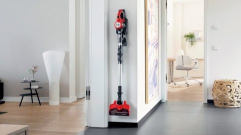 Bosch Unlimited 7 ProAnimal Vacuum cleaner BBS711ANM Handstick, 18 V, Operating time (max) 40 min, Red Bosch Unlimited 7 ProAnimal Vacuum cleaner BBS711ANM Handstick, 18 V, Operating time (max) 40 min, Red