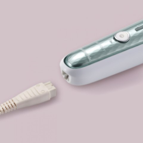 Panasonic Epilator ES-EL8C-G503 Operating time (max) 30 min, Number of power levels 3, Wet & Dry, White/Silver